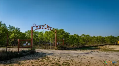1500 N Fm 1407, Crystal City, TX 78839