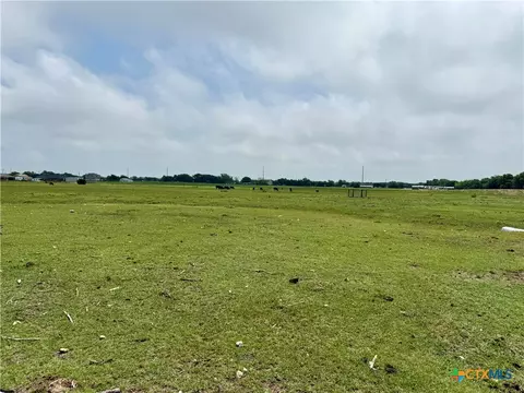 1111 W Hillyard Rd, Moody, TX 76557