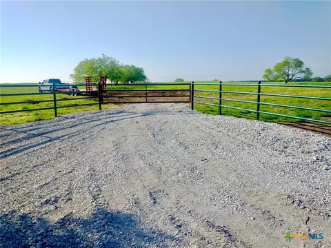 Tract 8 Fm 339, Mount Calm, TX 76673