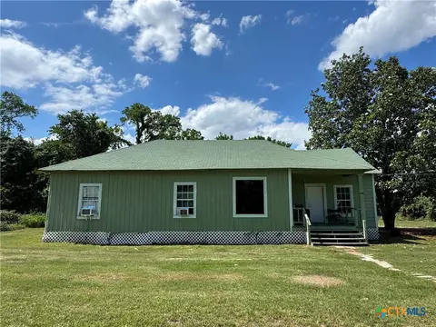 400 Grimes St, Cuero, TX 77954
