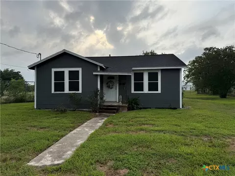 103 Avenue C, Victoria, TX 77901