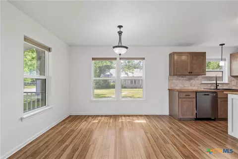 Other - 407 E 7th St, Cameron, TX 76520 photo 4 of 10