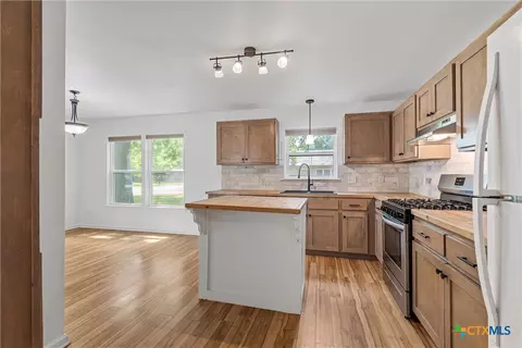 Other - 407 E 7th St, Cameron, TX 76520 photo 5 of 10