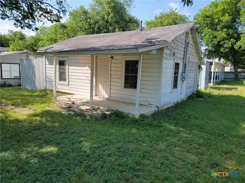 205 Hill St, Copperas Cove, TX 76522