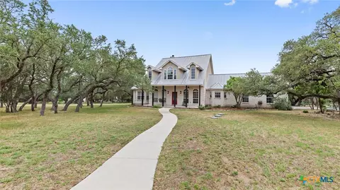 279 Pin Oak Trl, New Braunfels, TX 78132