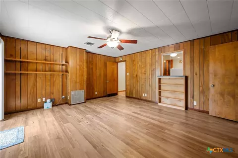 Living - 201 Hillcrest Dr, Luling, TX 78648 photo 6 of 6