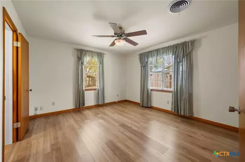 Bedroom - 201 Hillcrest Dr, Luling, TX 78648 photo 1 of 3