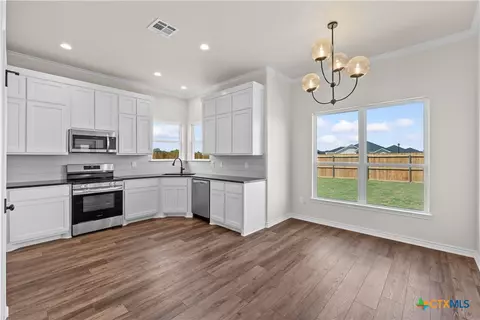 210 Creek Plum Ln, Temple, TX 76502