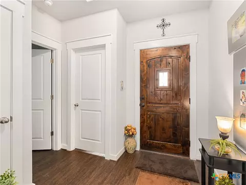 Entry Way - 10744 Rosalina Loop, Converse, TX 78109 photo 2 of 2