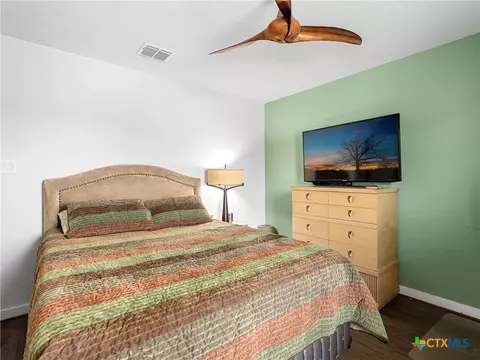 Bedroom - 10744 Rosalina Loop, Converse, TX 78109 photo 4 of 6