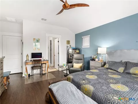 Bedroom - 10744 Rosalina Loop, Converse, TX 78109 photo 2 of 6