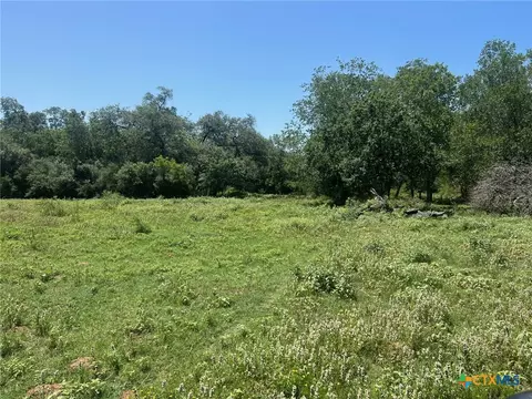 289 Cr 427 Rd, Sweet Home, TX 77987