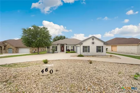 460 Shayla Ln, Canyon Lake, TX 78133
