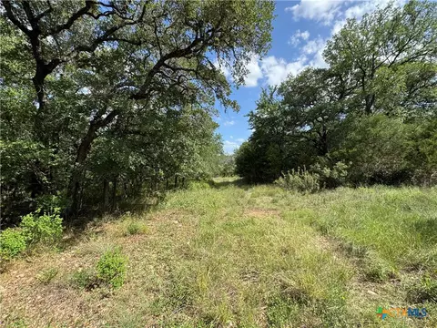 211 Hunters Glen Rd, San Marcos, TX 78666