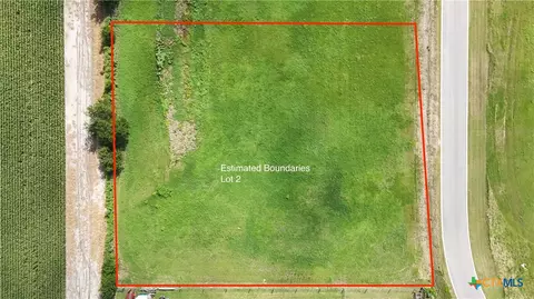 103 Pr 711, Lott, TX 76632