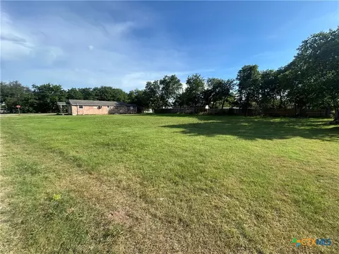 tbd Rogers St, Mcgregor, TX 76657 photo 4