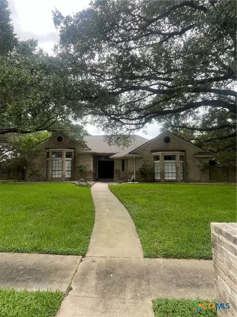 403 Turtle Rock Dr, Victoria, TX 77904