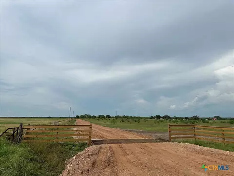11 Dentler, Victoria, TX 77905