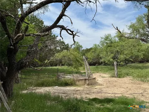 104 County Road, Lampasas, TX 76550