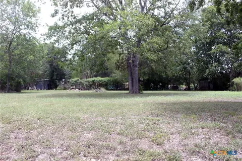 00 N Pecos St, Lockhart, TX 78644