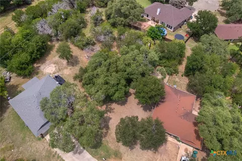 53 Buttercup Loop, Belton, TX 76513 photo 4