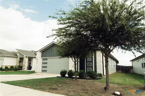 324 Millbrook Blvd, San Marcos, TX 78666