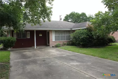 1610 Bexar Ave, Victoria, TX 77901