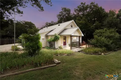 2265 Candlelight Dr, Canyon Lake, TX 78133