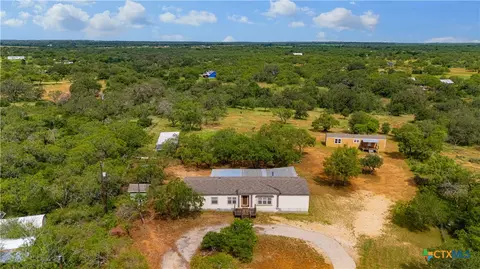 6 River Bluff Dr, Lytle, TX 78052 photo 4