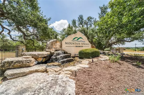 1817 Mountain Spgs, Canyon Lake, TX 78133