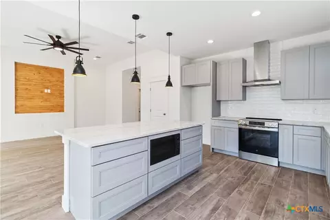 16 Summertime Cir, Wimberley, TX 78676