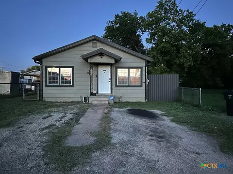 204 S 8th St, Killeen, TX 76541