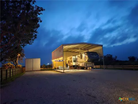 197 Joy St, Port O'connor, TX 77982