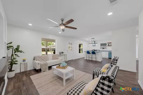 924 E Titus, Mexia, TX 76667