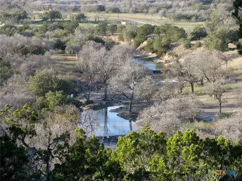 675 Fossil Ridge Ct, Evant, TX 76525