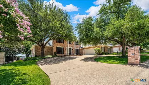 617 Bluebonnet Ln, Temple, TX 76502