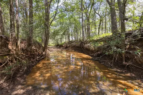000 E County Road 258, Gonzales, TX 78629
