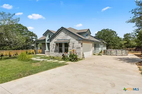 390 Riddle Rd, Cedar Creek, TX 78612