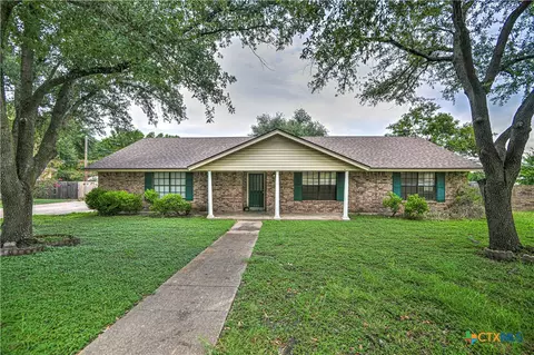 305 Tanglewood Rd, Temple, TX 76502