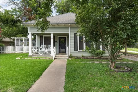 308 S Reagan St, West, TX 76691