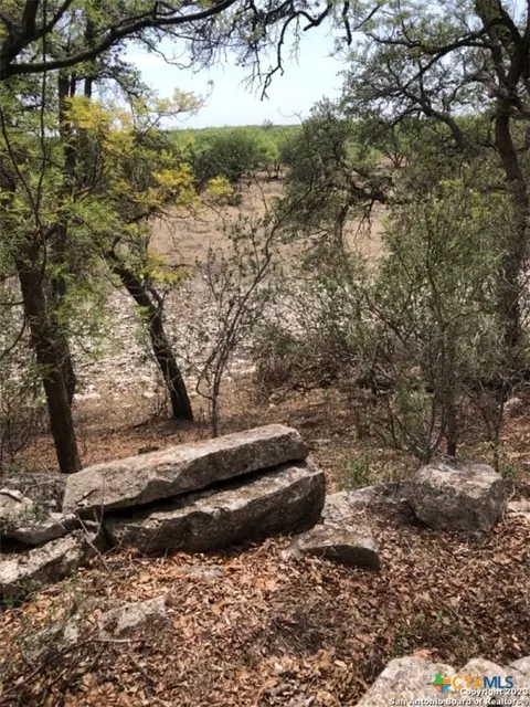 View/Area - 587 Valley Rd, Eldorado, TX 76936 photo 2 of 5