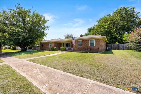 1901 Godman St, Killeen, TX 76543