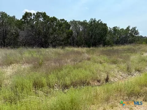 1672 Noble Trl, Canyon Lake, TX 78133