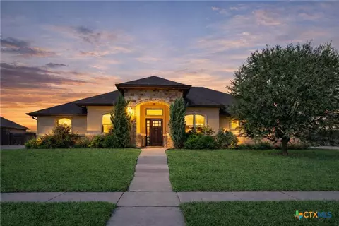 2221 Sparrow Rd, Killeen, TX 76542