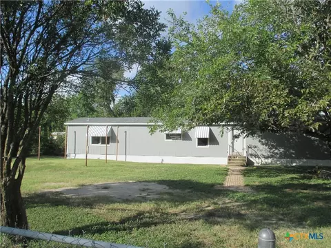 148 Arthur Ln, Mcqueeney, TX 78123