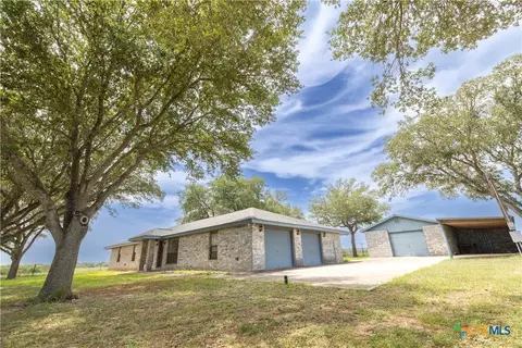 2961 County Road 342, La Vernia, TX 78121