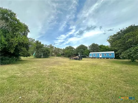 400 W Church St, Victoria, TX 77901