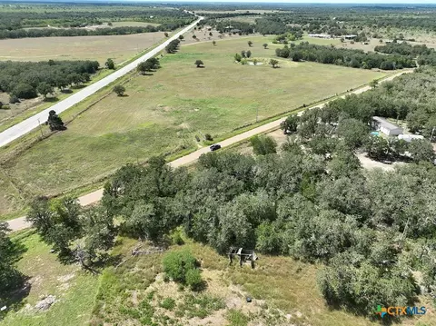 4810 Burke Rd, Flatonia, TX 78941