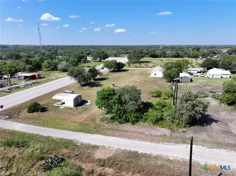 48 7 Orosco Dr, Berclair, TX 78107 photo 16