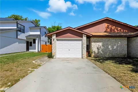 1231 Royal Crest Dr, Killeen, TX 76549